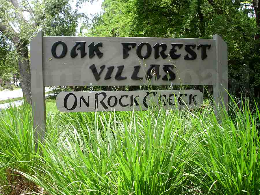 OAK FOREST VILLAS Signage